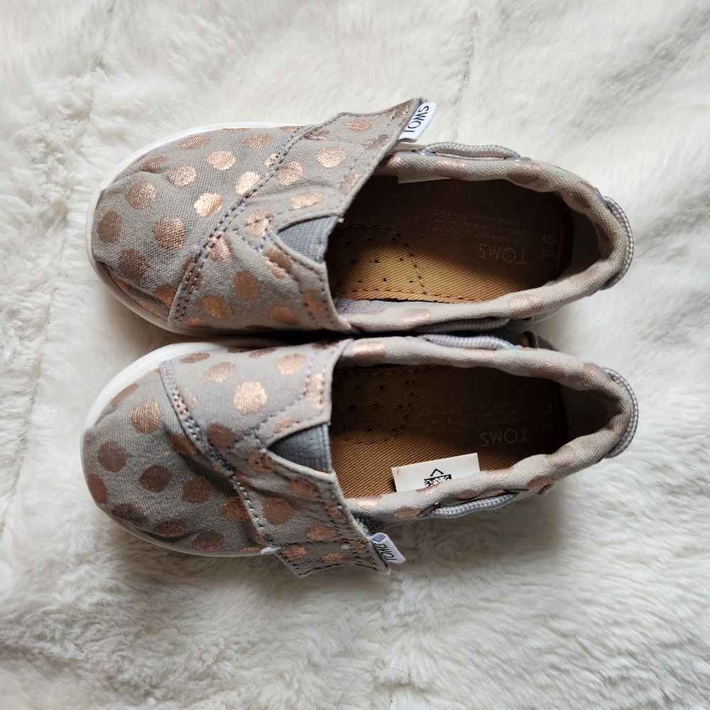 TOMS Bimini Shoes – Toddler Size 6 - Picture 2 of 8